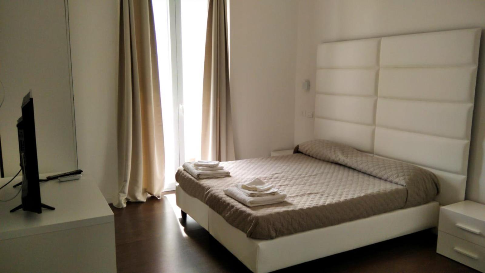 Hotel Artemide Mare Paestum Buitenkant foto