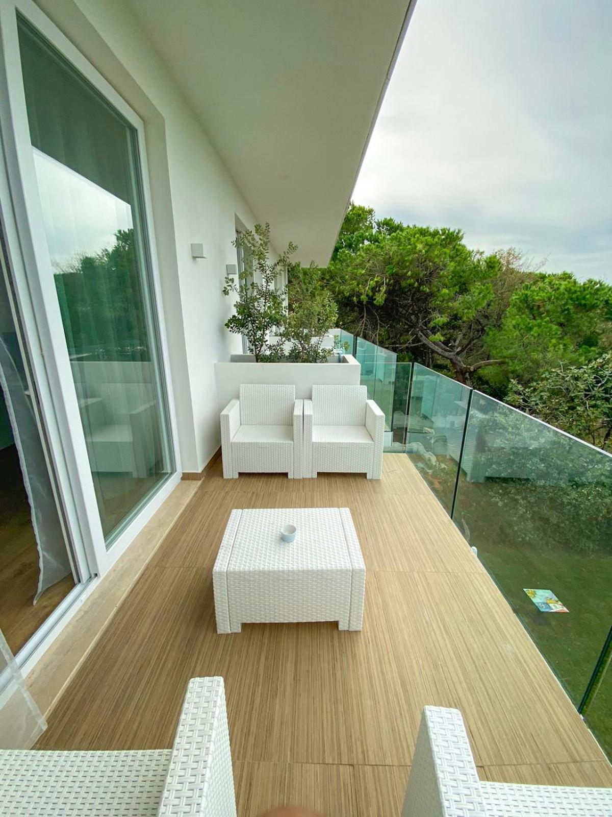 Hotel Artemide Mare Paestum Buitenkant foto